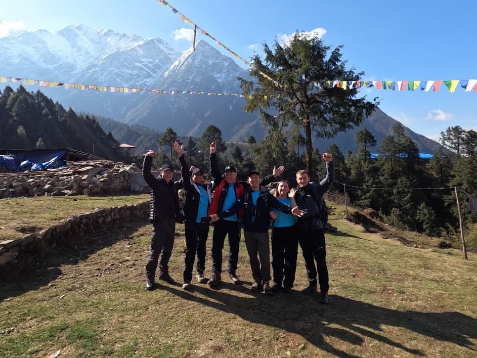 the btbc team at lukkla